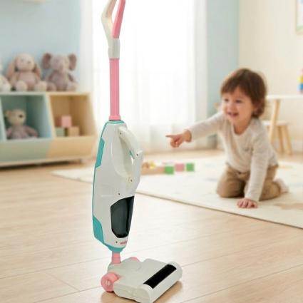 Игрушечный вертикальный пылесос Cleaning Series с насадками и функцией всасывания мусора 75см