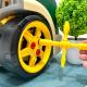 Игровой набор Автосервис СТО интерактивный автомобиль-конструктор с эффектами, инструментами и разборным двигателем