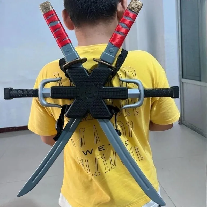 Игровой набор Ниндзя Ninja Set 2 меча, 2 кинжала, сюрикены-звездочки, плечевой чехол-держатель оружия