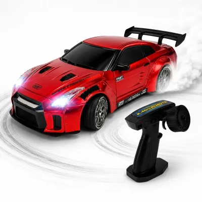 Радиоуправляемая дрифт-машинка Powermotors Nissan GT-R 1:24 с подсветкой и сменными колесами для дифта, Li-Ion