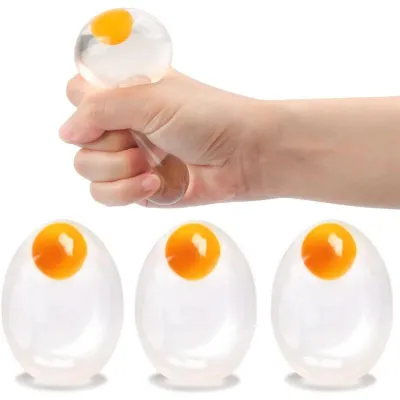 Сквиш-яйцо Funky Egg с подвижным желтком 6 см эластичная игрушка-антистресс тянется и прилипает к стене с ASMR эффектом