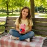 Плюшевая Свинка Пеппа с фотоаппаратом 19 см в красном костюме с бантиком Peppa Pig мягкая игрушка