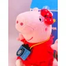 Плюшевая Свинка Пеппа с фотоаппаратом 19 см в красном костюме с бантиком Peppa Pig мягкая игрушка