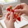 Сквиш антистресс Лед с клубникой 12 см желейный сквиш с клубничками, жмякалка сквиш   брусок с фруктами